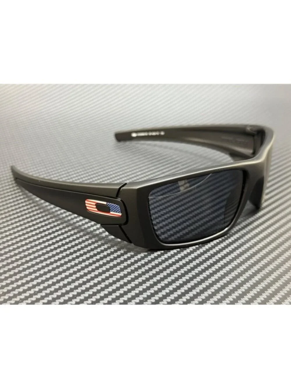 New Oakley Men  Matte Black Sunglasses 60-19-130